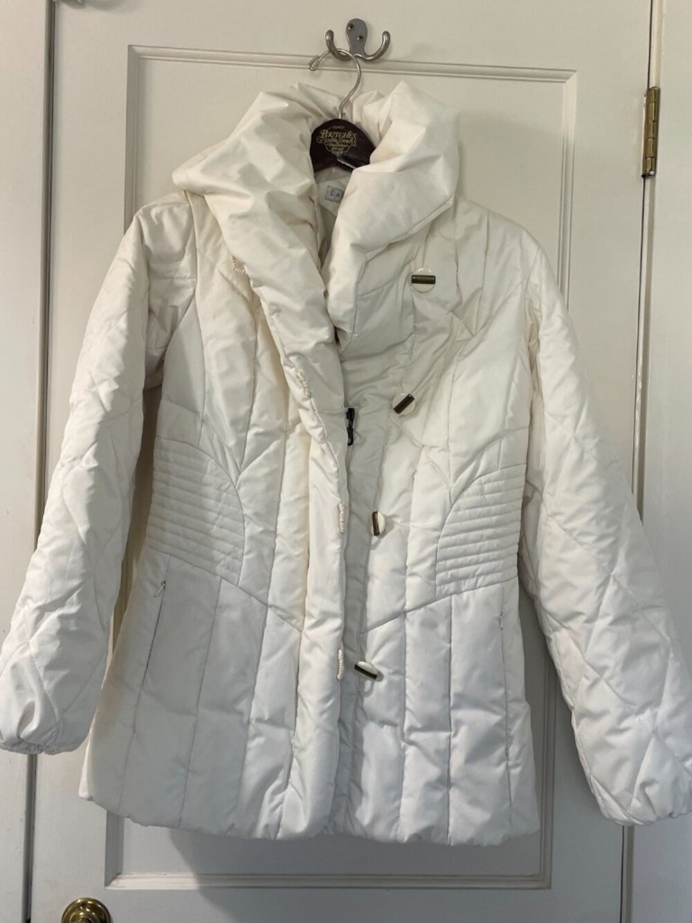 Larry Levine Down White puffer Jacket. Size XS High Collar - Picture 2 of 10